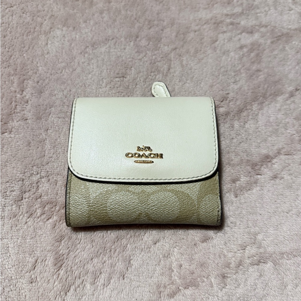 Coach Cream and Brown Women's Wallet